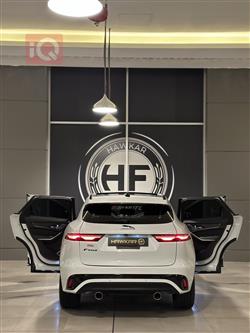 جاگوار F-Pace